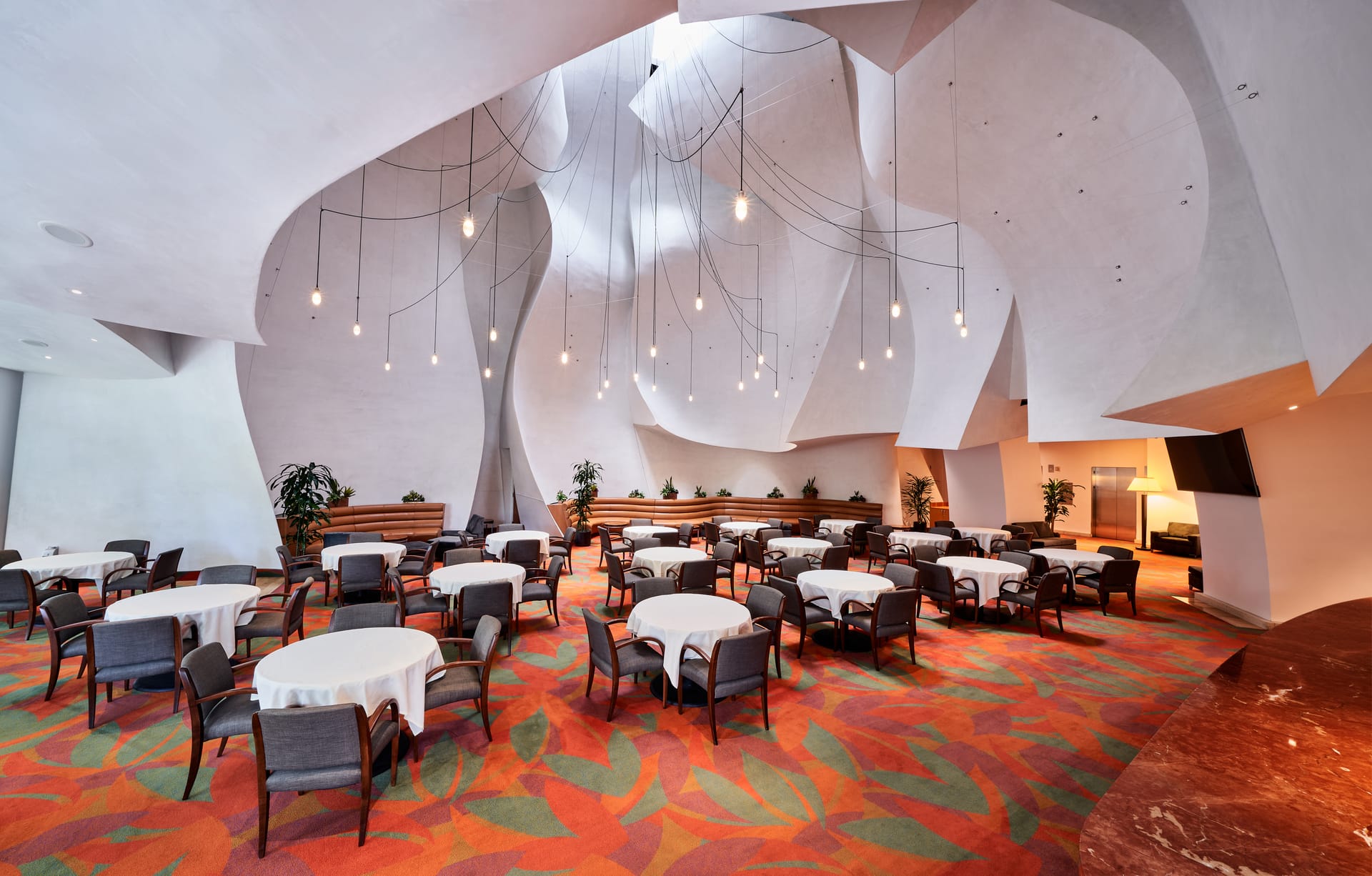Reception room at the Walt Disney Concert Hall